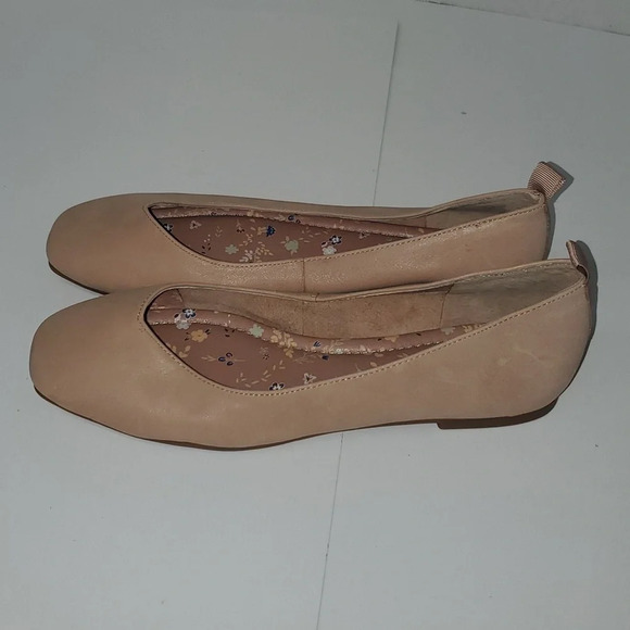 Lucky Brand Destrein2 Leather Ballet Flats Dusty Sand Women’s Size 7 - Picture 2 of 11